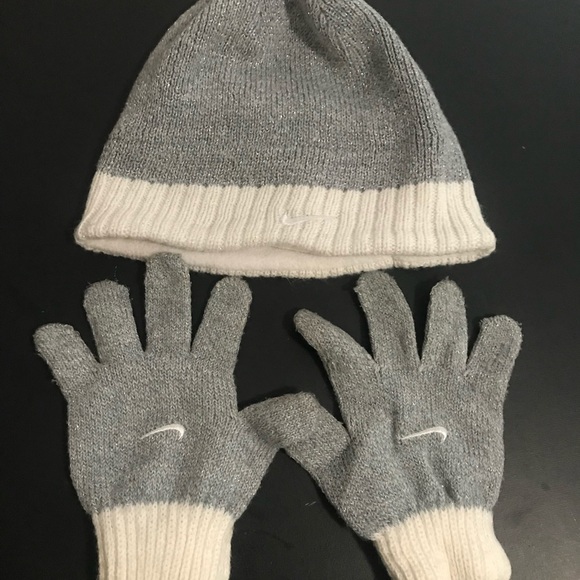 youth nike hat and gloves